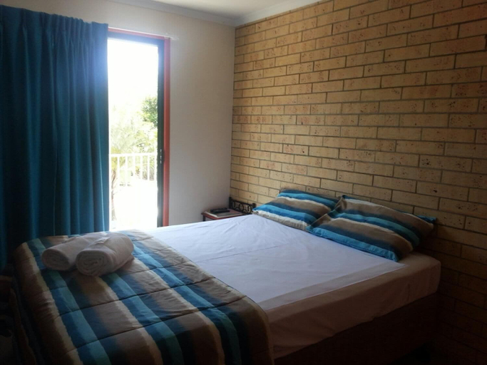 Bedroom 2, Coolum Budget Accommodation, Maroochy - Coastal North