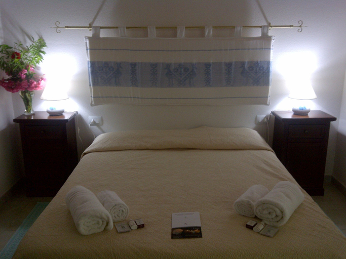 Bedroom 3, Agriturismo La Quercia, Medio Campidano