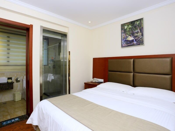 Bedroom 2, GreenTree Inn HeFei Heyu Road Dayun City Express Hotel, Hefei