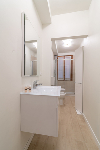 Bathroom 4, Venice Palace Tintoretto by Wonderful Italy, Venezia