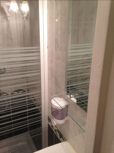 Bathroom 3, Hotel Montana Paris Lafayette, Paris