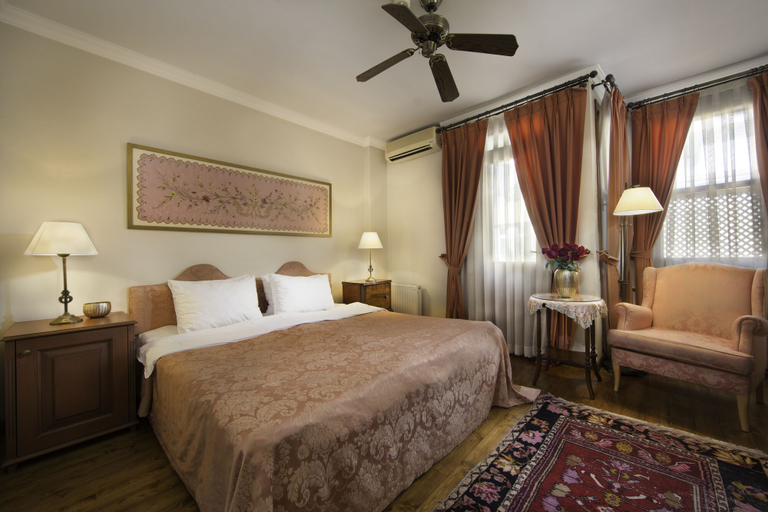 Bedroom 3, Hotel Sari Konak, Fatih