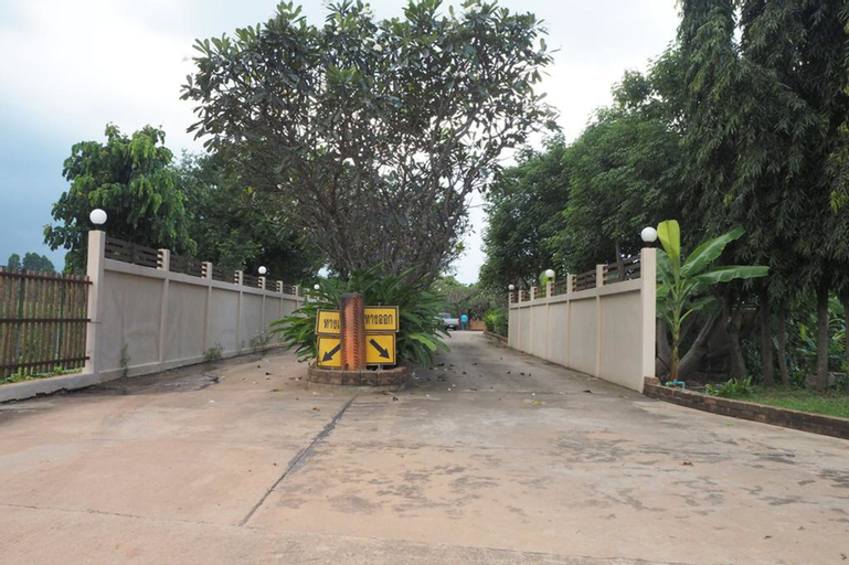 Country Inn 304, Sri Mahar Pho