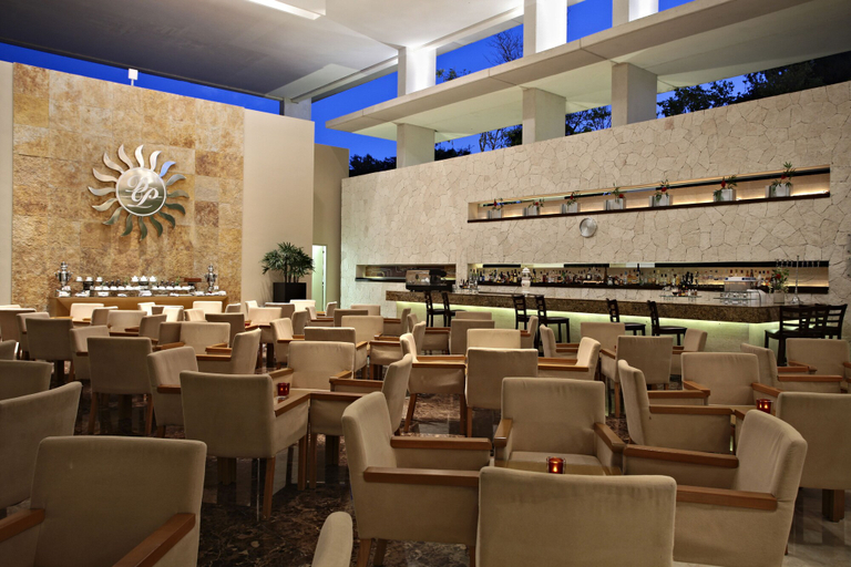 Food & Drinks 5, Bahia Principe Vacation Rentals - Four-Bedroom House, Cozumel
