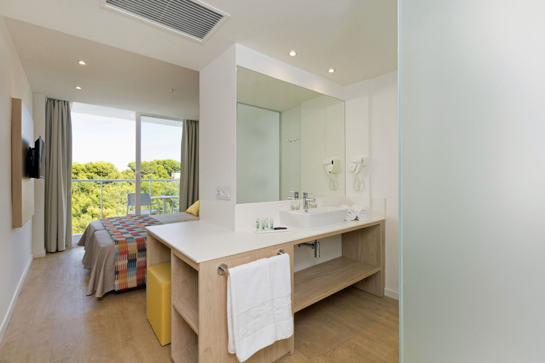 Bathroom 4, HSM Son Verí - Adults Only, Baleares