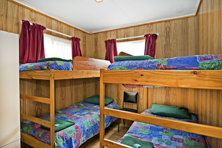 Bedroom 3, Acclaim Pine Grove Holiday Park, Esperance