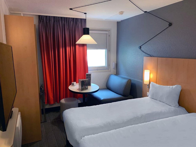 Bedroom 4, ibis Cergy-Pontoise Le Port, Val-d'Oise