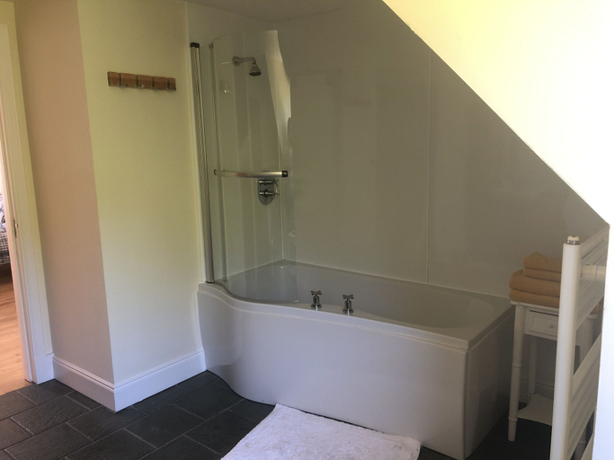 Bathroom 4, The Highlander B&B, Highland