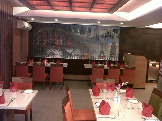 Food & Drinks 5, Southern Plaza, Kolkata