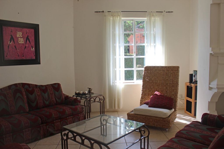 Others 4, Villa Catalina, Del Centro