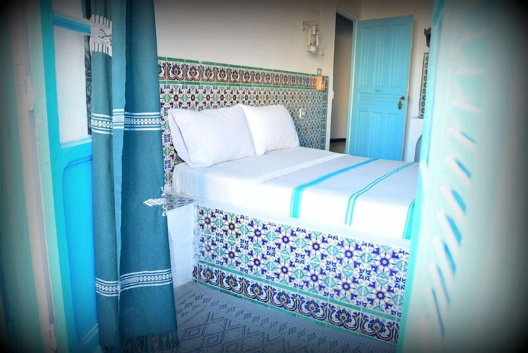 bedroom 13