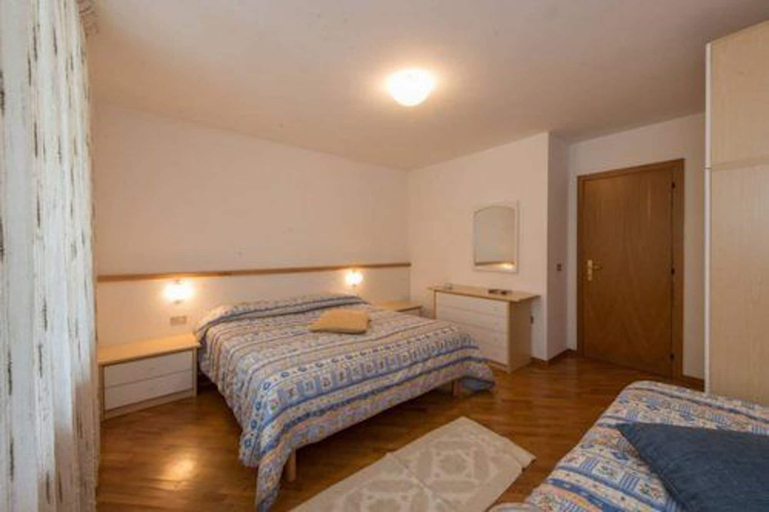Bedroom 2, Residence Stefenine, Trento
