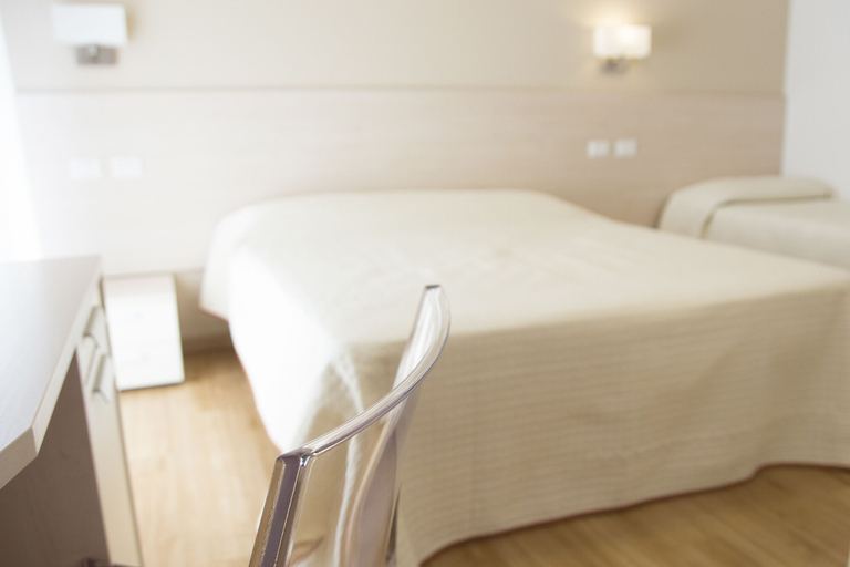 Bedroom 4, Hotel Silvia Misano Adriatico, Rimini