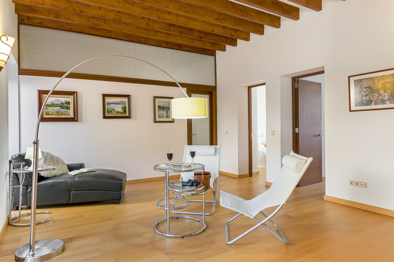 Others 5, Villa Can Campins, Baleares