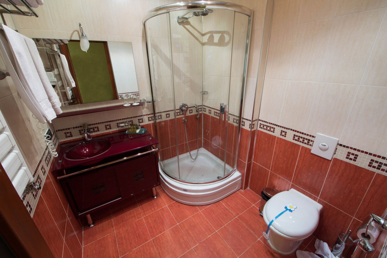 Bathroom 4, Qafqaz Resort Hotel, Qəbələ
