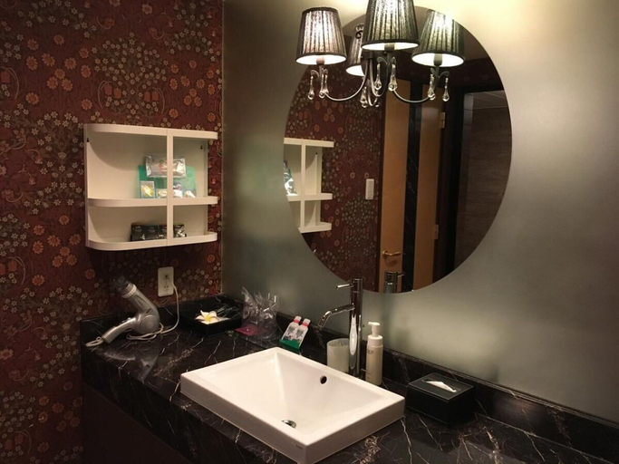 Bathroom 3, Apricot - Adults only, Hiroshima