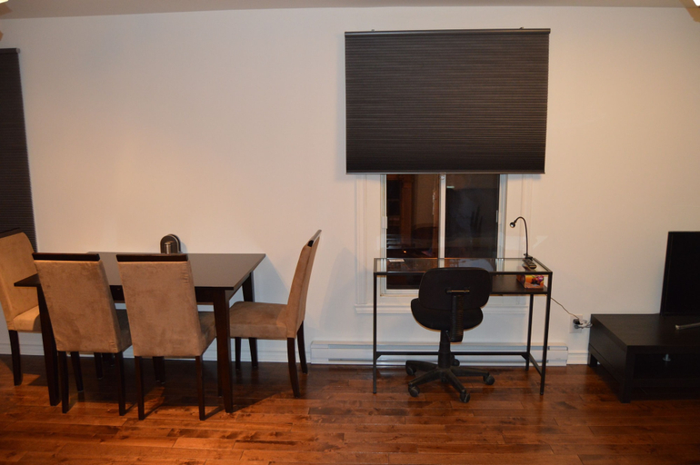 Others 5, The Rock apartment - mtlFlats, Montréal