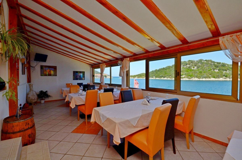 Food & Drinks 4, Apartments and Rooms Barbara, Lastovo