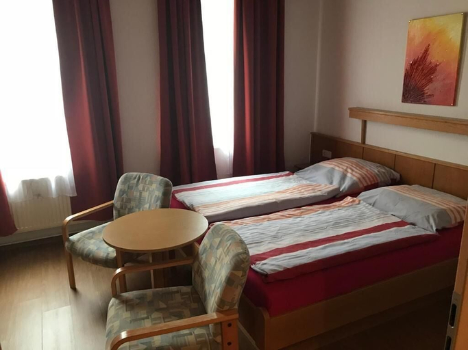 Bedroom 4, Landgasthof Germania, Rheingau-Taunus-Kreis