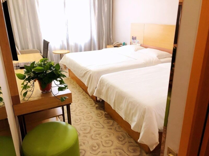 Bedroom 2, GreenTree Inn Express Hotel (Binzhou Wudi Ancient City), Binzhou