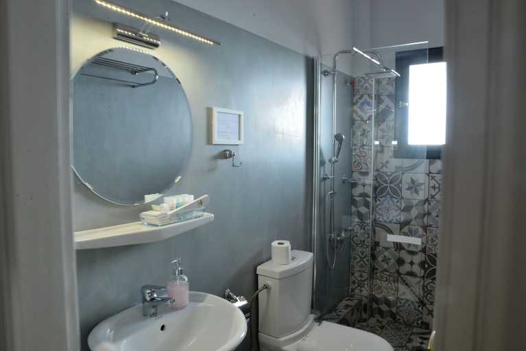 Bathroom 5, Hotel Marabou, Thessaly