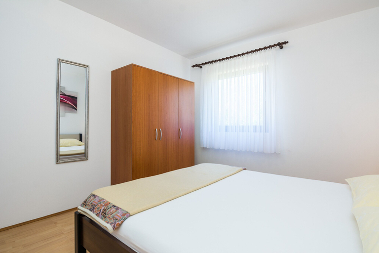 Bedroom 2, Apartment Susa, Vir