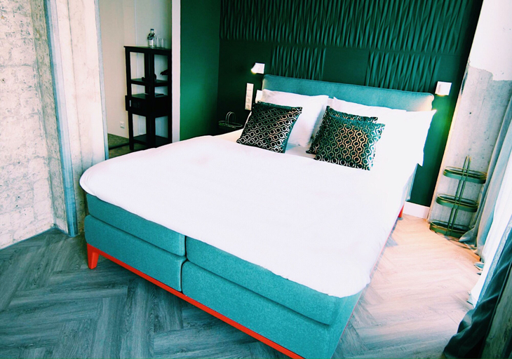 Bedroom 3, Bed Bites & Business Hotel Rotterdam, Rotterdam