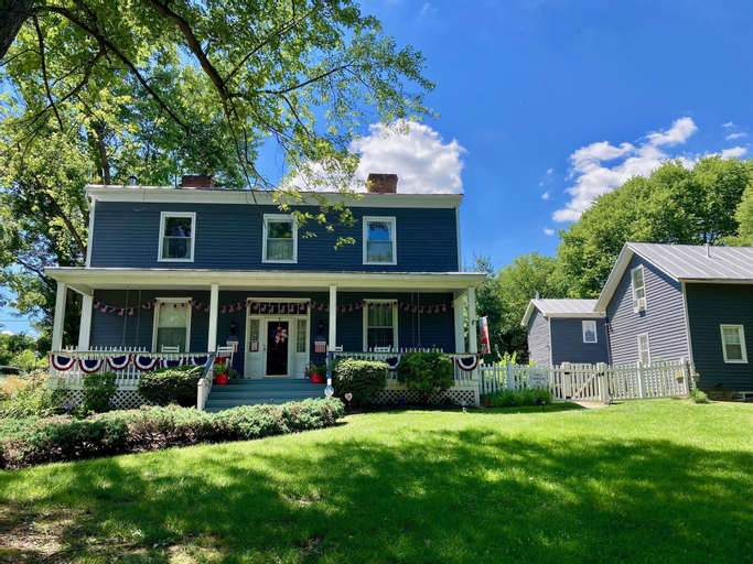 Family Farmhouse Inn, Shenandoah