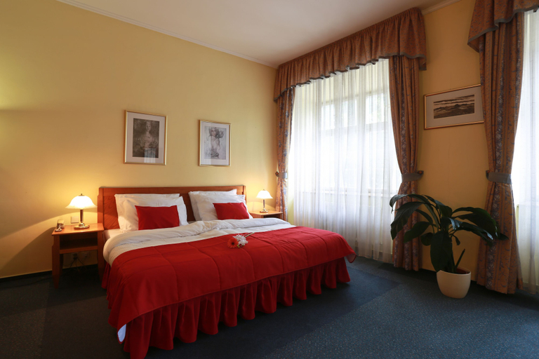 Bedroom 3, Hotel Magnolia Roudnice, Litoměřice