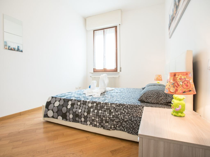 Room 5, Bright Apartments Desenzano - Gramsci City Centre, Brescia
