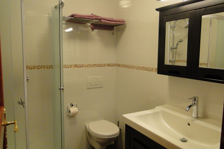 Bathroom 3, Apartments Villa Ela, Umag