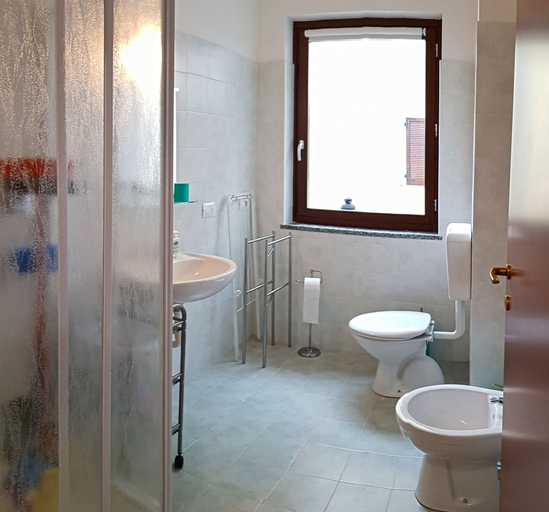 Bathroom, La Quiete 19 Holideal, Brescia