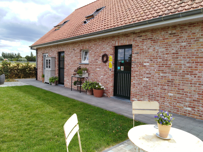 Exterior & Views 2, t Hooghe Licht Bed & Breakfast, West-Vlaanderen