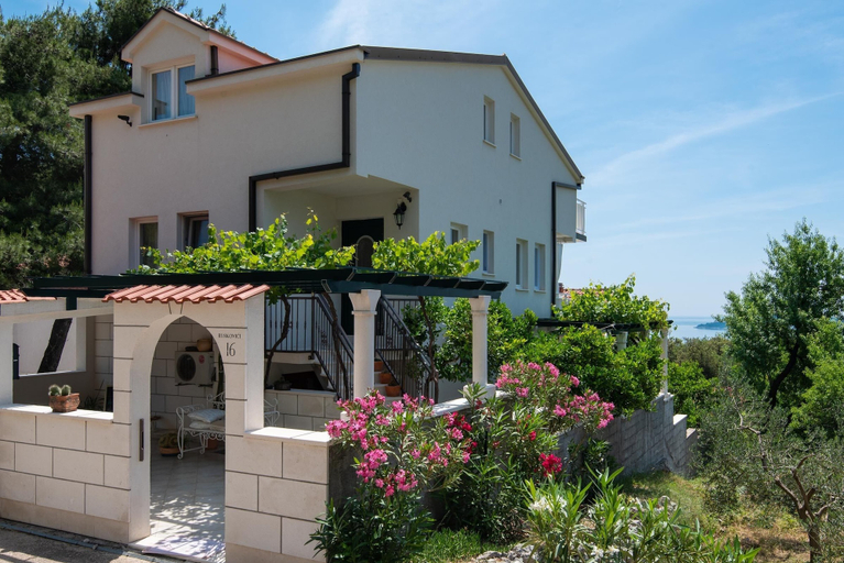 Exterior & Views 1, Apartments LLR, Orebić