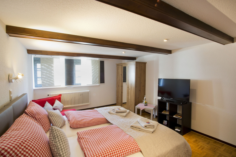 Bedroom 4, Ratskeller, Hochsauerlandkreis