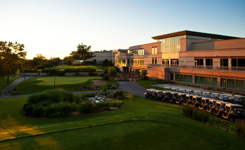 Exterior & Views 30