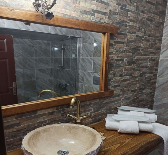 Bathroom 5, Naturel Otel, Gökçeada
