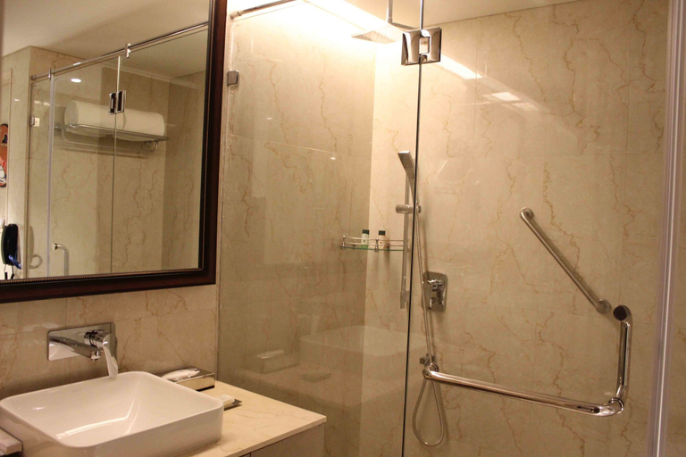Bathroom 4, Fortune Park Pushpanjali, Durgapur - Member ITC Hotels' Group, Barddhaman