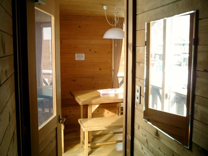 Others 5, Winkel Village, Otaru