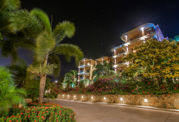 Exterior & Views 2, Clarion Suites Roatan at Pineapple Villas, Roatán