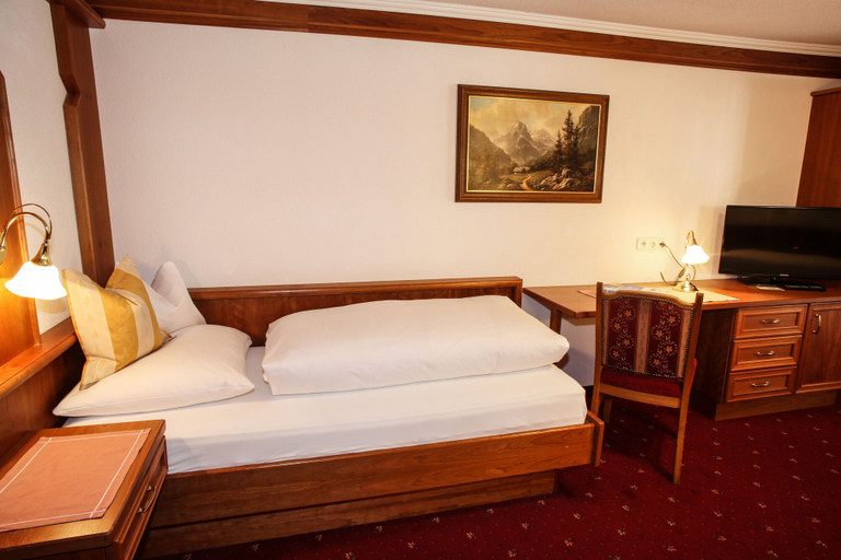 Bedroom 2, Hotel Post Kappl, Landeck