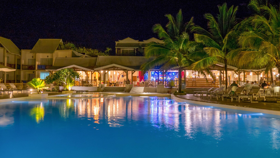 Exterior & Views 2, Le Peninsula Bay Beach Resort