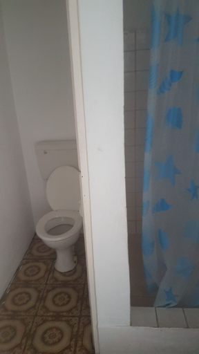 Bathroom, Honiiwell rooms and suites