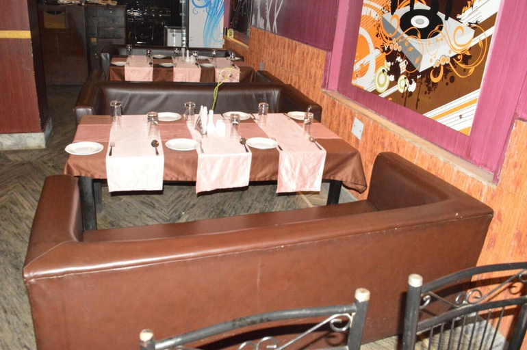 Food & Drinks, Hotel Ispat International, Barddhaman