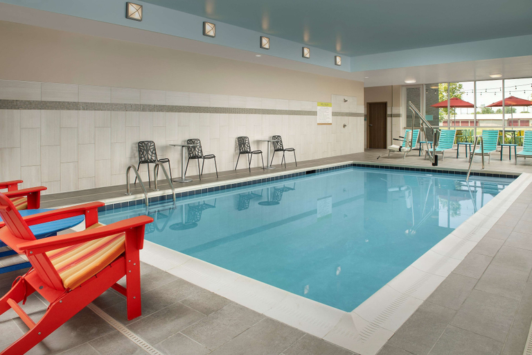 Sport & Beauty, Home2Suites by Hilton Marysville, OH, Union