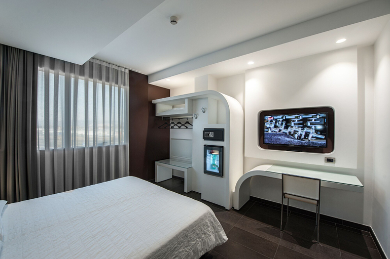 Bedroom 5, Hotel Testani Frosinone, Frosinone
