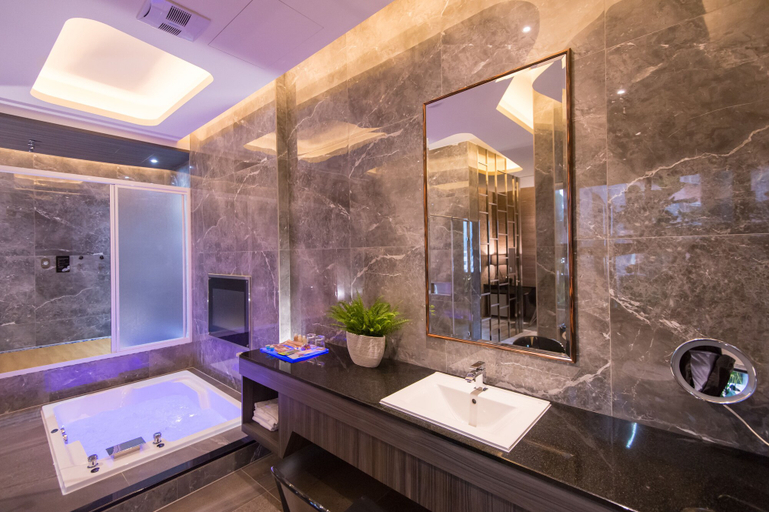 Bathroom 3, J Moon Villa Motel, New Taipei City