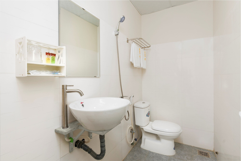 Bathroom 3, Zen Hotel, Nha Trang