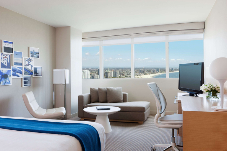 Bedroom 3, Hyatt Regency Long Beach, Los Angeles