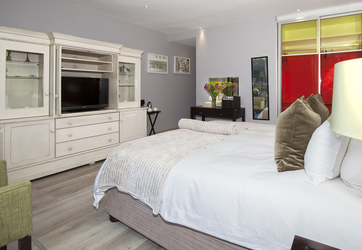 Bedroom 3, Magellans Hotel, City of Cape Town